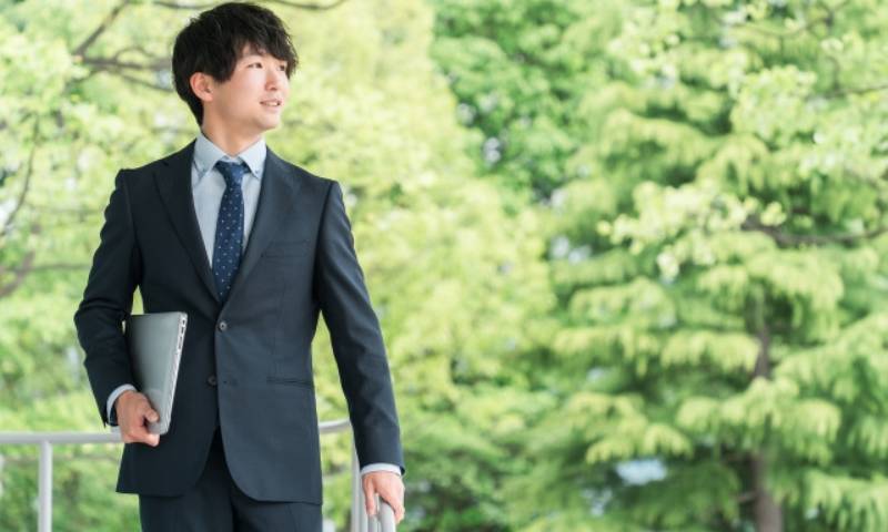 スーツが安い時期はいつ？